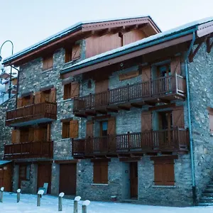 https://chalet-renouveau.hotels-rhonealpes.com